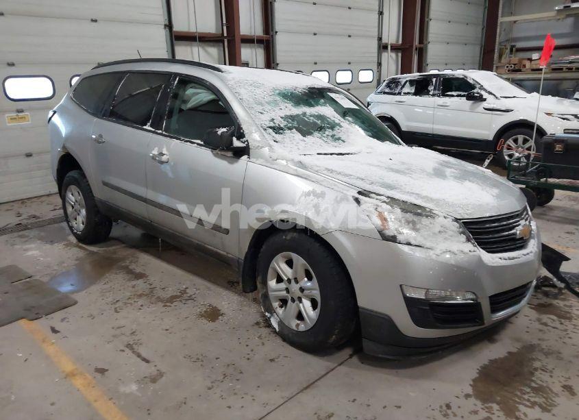 2015 Chevrolet Traverse LS (VIN 1GNKRFED9FJ343042) main photo
