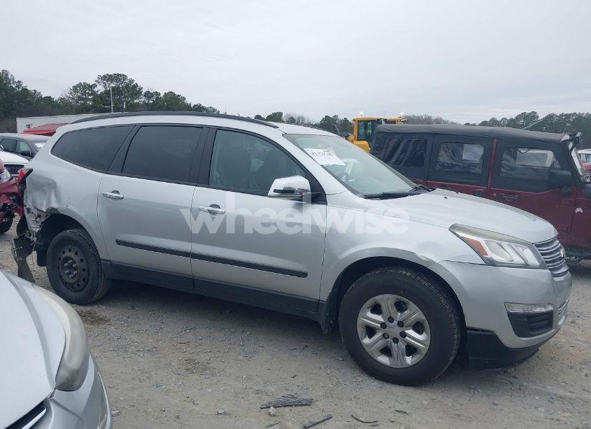 Photo 13 of 2015 Chevrolet Traverse LS (VIN 1GNKRFED9FJ379555)
