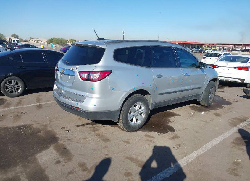 Photo 4 of 2016 Chevrolet Traverse LS (VIN 1GNKRFED9GJ293325)