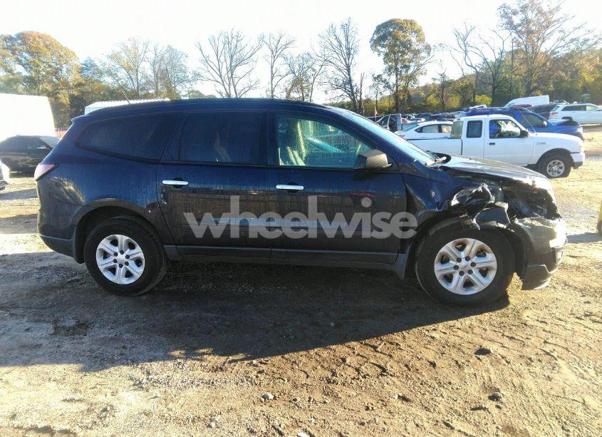 Photo 13 of 2017 Chevrolet Traverse LS (VIN 1GNKRFED9HJ176152)