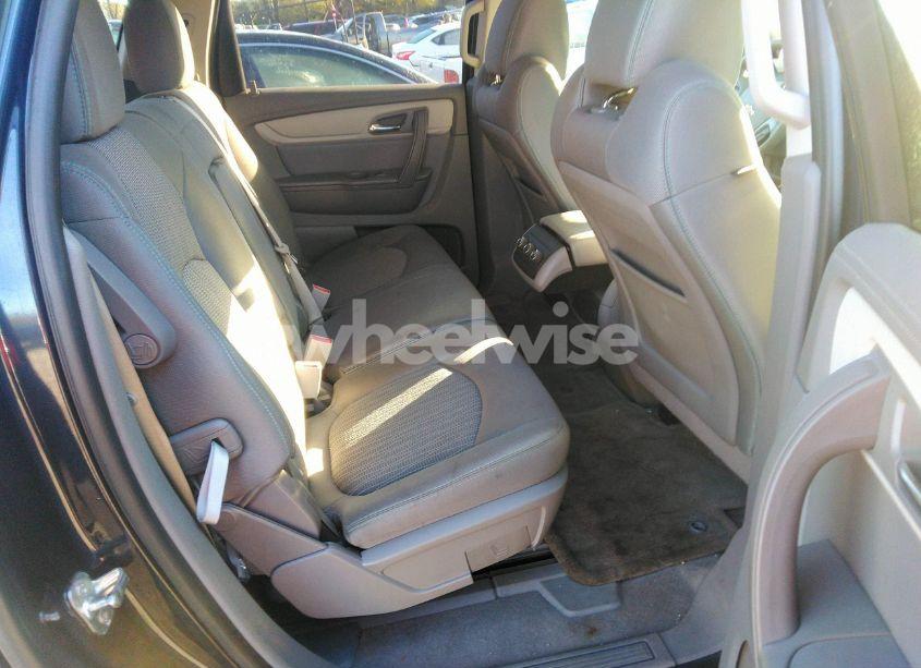 Photo 8 of 2017 Chevrolet Traverse LS (VIN 1GNKRFED9HJ176152)