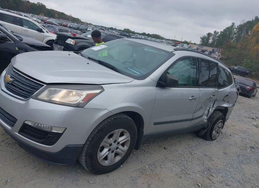 Photo 14 of 2017 Chevrolet Traverse LS (VIN 1GNKRFED9HJ279376)