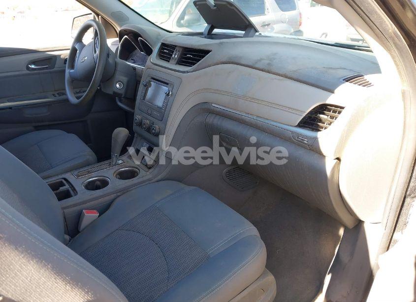 Photo 5 of 2017 Chevrolet Traverse LS (VIN 1GNKRFED9HJ308178)