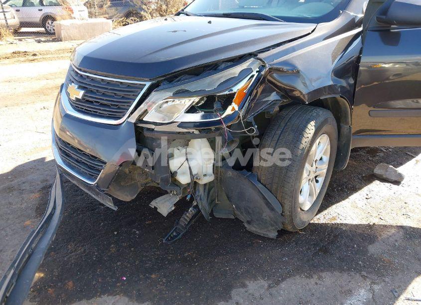 Photo 6 of 2017 Chevrolet Traverse LS (VIN 1GNKRFED9HJ308178)