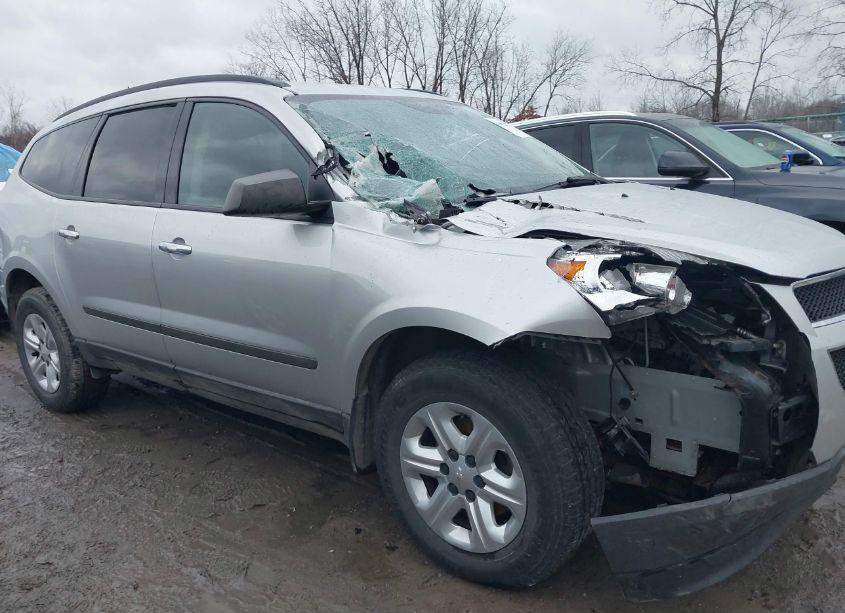Photo 13 of 2011 Chevrolet Traverse LS (VIN 1GNKRFEDXBJ352732)