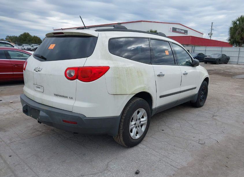 Photo 4 of 2012 Chevrolet Traverse LS (VIN 1GNKRFEDXCJ406581)