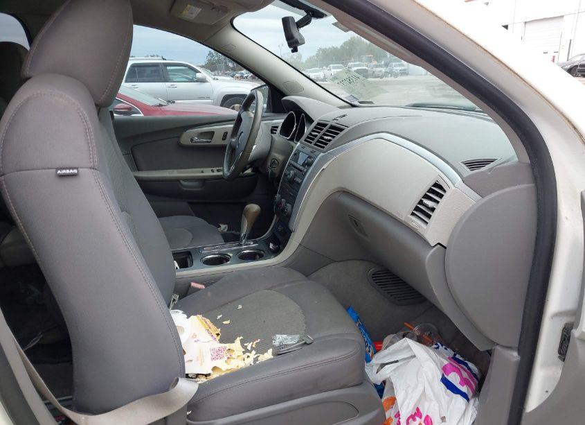 Photo 5 of 2012 Chevrolet Traverse LS (VIN 1GNKRFEDXCJ406581)