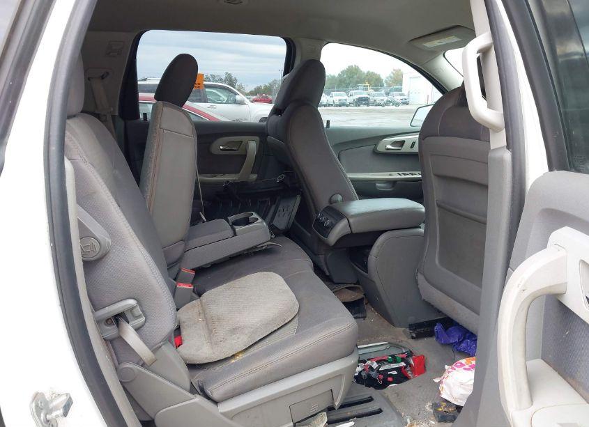 Photo 8 of 2012 Chevrolet Traverse LS (VIN 1GNKRFEDXCJ406581)