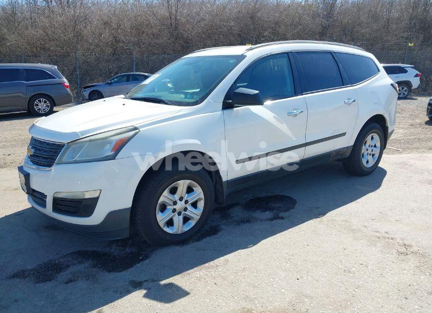 Photo 2 of 2013 Chevrolet Traverse LS (VIN 1GNKRFEDXDJ107187)