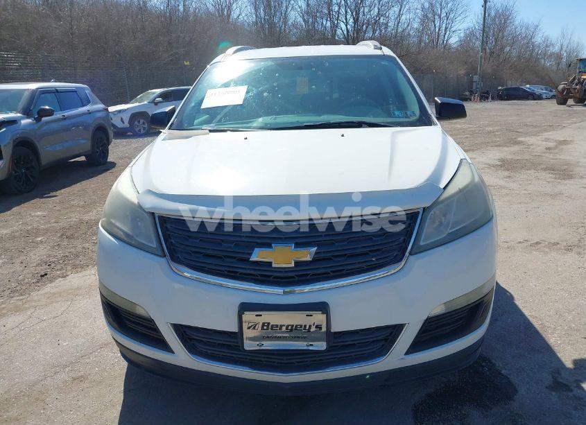 Photo 6 of 2013 Chevrolet Traverse LS (VIN 1GNKRFEDXDJ107187)