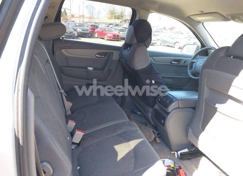 Photo 8 of 2013 Chevrolet Traverse LS (VIN 1GNKRFEDXDJ107187)