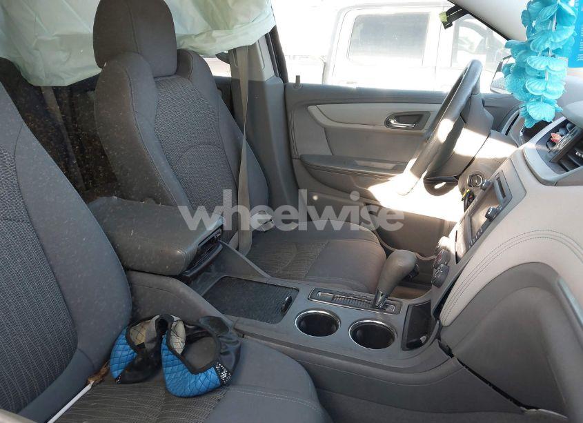 Photo 5 of 2013 Chevrolet Traverse LS (VIN 1GNKRFEDXDJ231413)