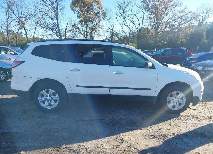 Photo 13 of 2014 Chevrolet Traverse LS (VIN 1GNKRFEDXEJ129983)