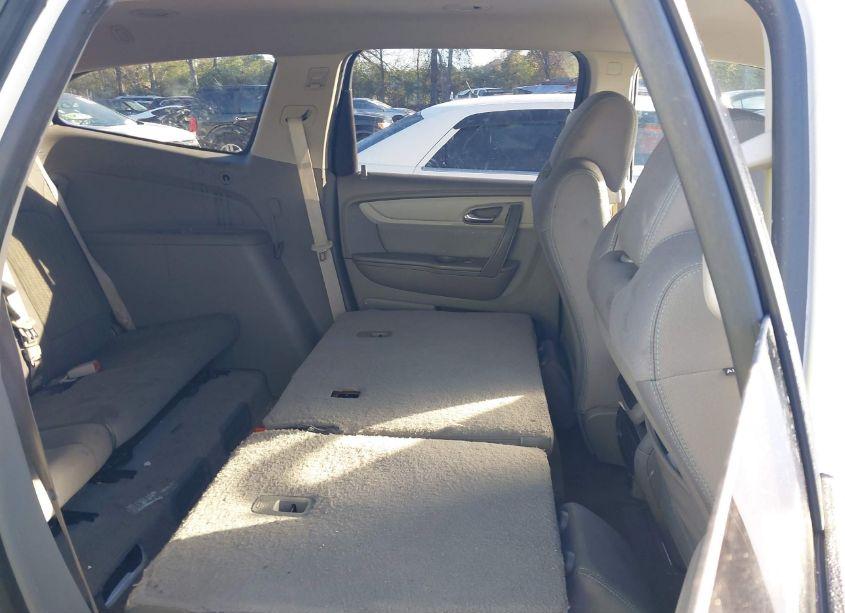 Photo 8 of 2014 Chevrolet Traverse LS (VIN 1GNKRFEDXEJ129983)