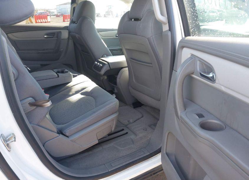 Photo 8 of 2014 Chevrolet Traverse LS (VIN 1GNKRFEDXEJ139848)