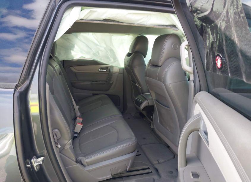 Photo 8 of 2014 Chevrolet Traverse LS (VIN 1GNKRFEDXEJ249685)