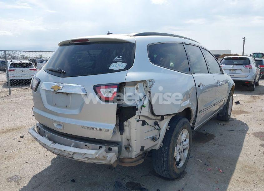 Photo 4 of 2014 Chevrolet Traverse LS (VIN 1GNKRFEDXEJ271038)
