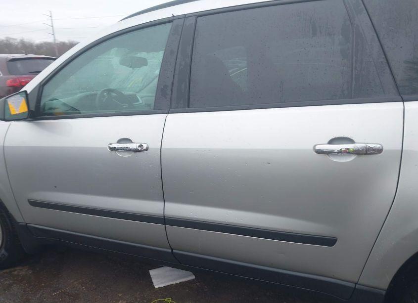 Photo 14 of 2015 Chevrolet Traverse LS (VIN 1GNKRFEDXFJ238364)