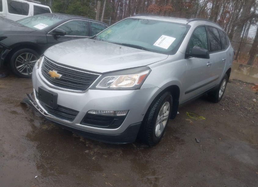 Photo 2 of 2015 Chevrolet Traverse LS (VIN 1GNKRFEDXFJ238364)