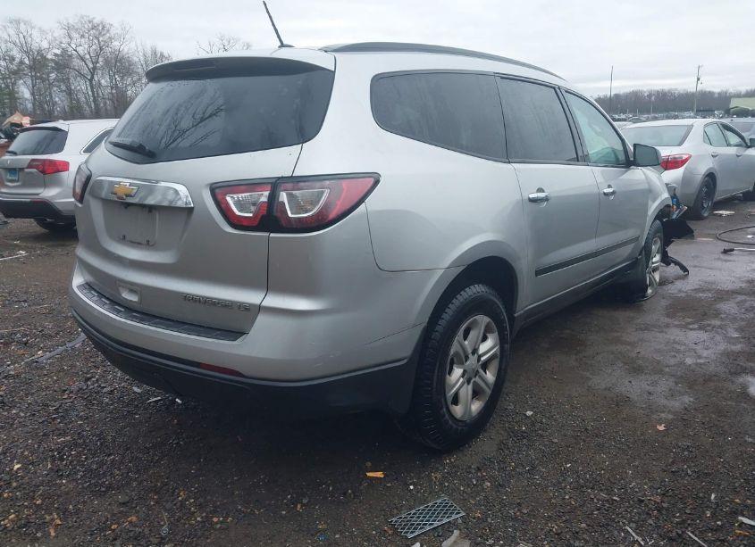 Photo 4 of 2015 Chevrolet Traverse LS (VIN 1GNKRFEDXFJ238364)