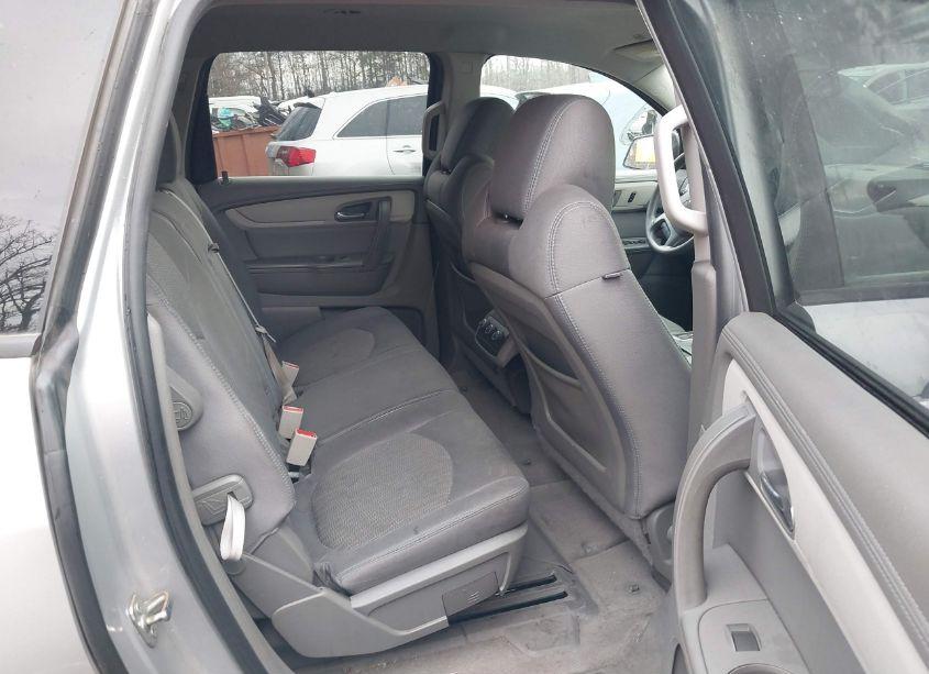 Photo 8 of 2015 Chevrolet Traverse LS (VIN 1GNKRFEDXFJ238364)