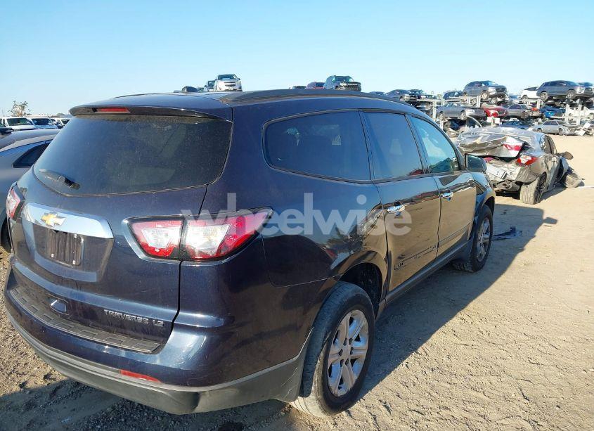 Photo 4 of 2015 Chevrolet Traverse LS (VIN 1GNKRFEDXFJ239725)