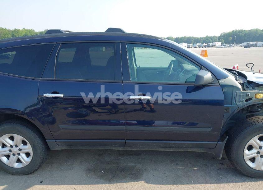 Photo 14 of 2015 Chevrolet Traverse LS (VIN 1GNKRFEDXFJ346323)