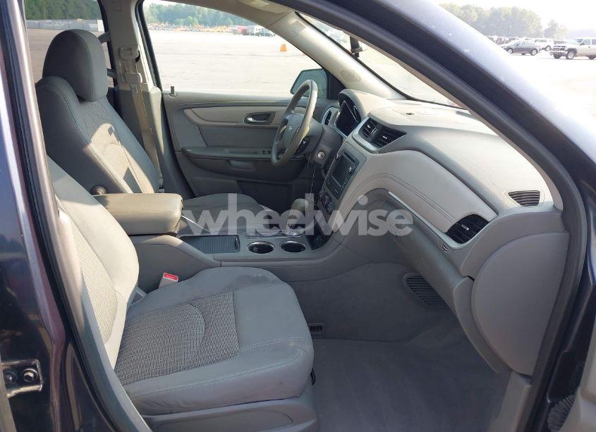 Photo 5 of 2015 Chevrolet Traverse LS (VIN 1GNKRFEDXFJ346323)