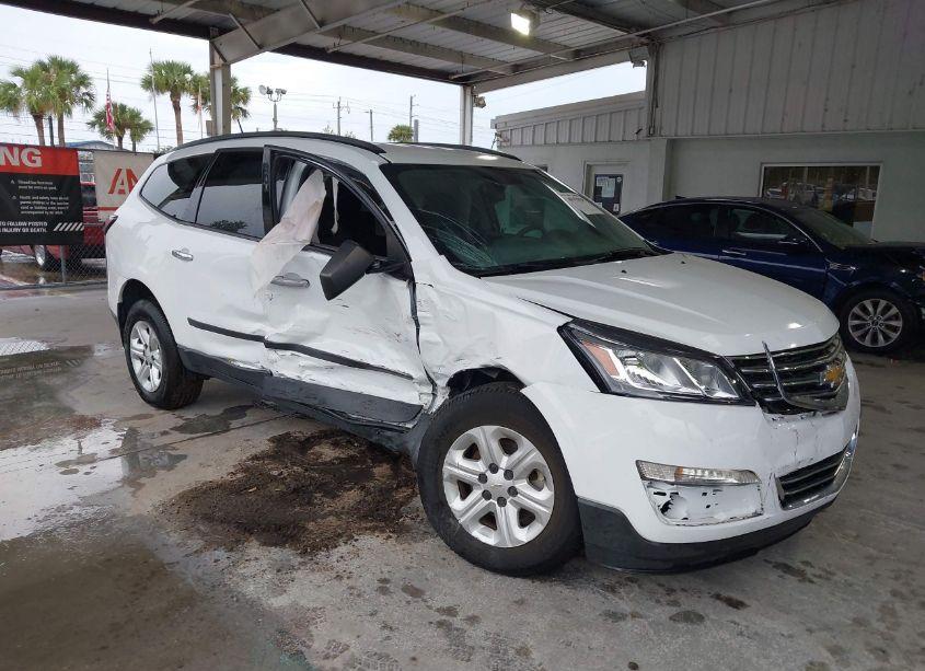 2016 Chevrolet Traverse LS (VIN 1GNKRFEDXGJ160959) main photo