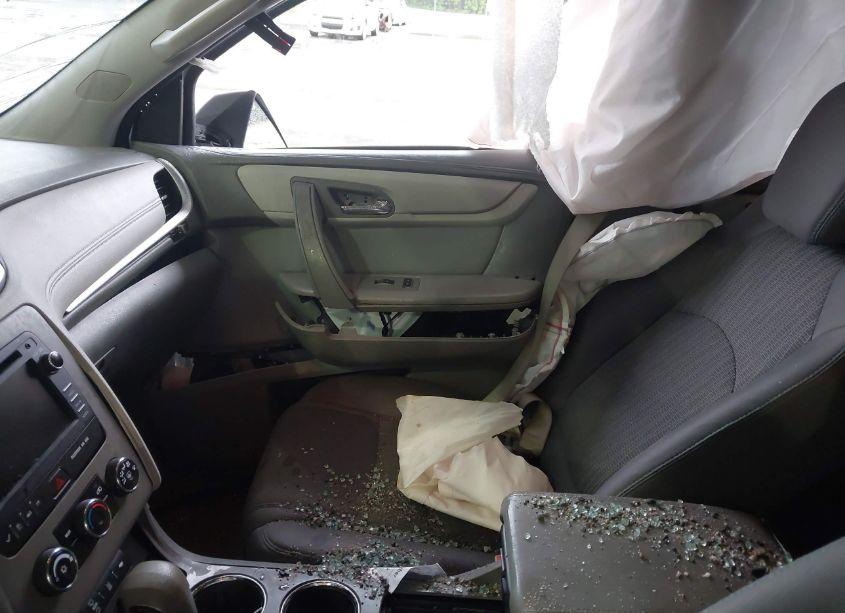 Photo 5 of 2016 Chevrolet Traverse LS (VIN 1GNKRFEDXGJ160959)