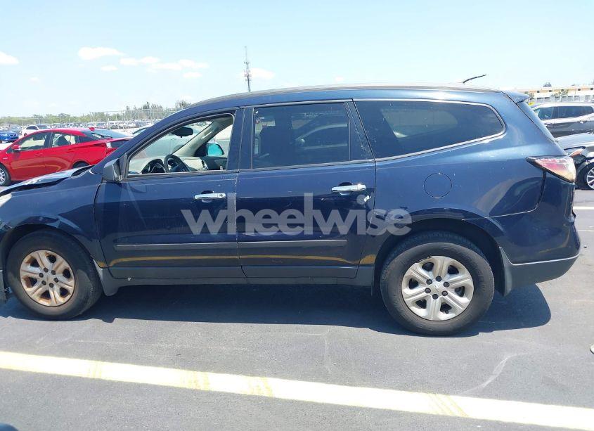 Photo 14 of 2016 Chevrolet Traverse LS (VIN 1GNKRFEDXGJ213319)