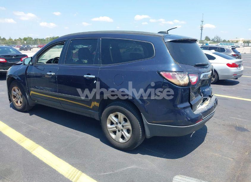 Photo 3 of 2016 Chevrolet Traverse LS (VIN 1GNKRFEDXGJ213319)