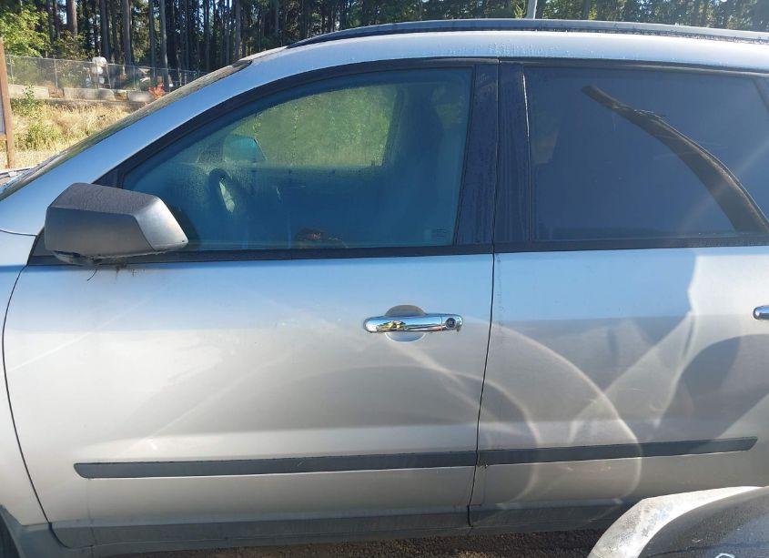 Photo 14 of 2016 Chevrolet Traverse LS (VIN 1GNKRFEDXGJ223574)