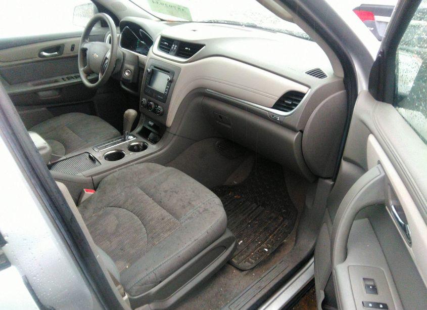Photo 5 of 2016 Chevrolet Traverse LS (VIN 1GNKRFEDXGJ223574)