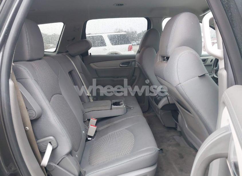 Photo 8 of 2017 Chevrolet Traverse LS (VIN 1GNKRFEDXHJ288913)