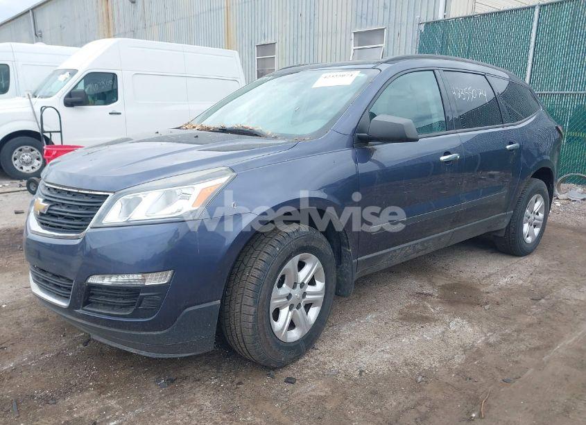 Photo 2 of 2014 Chevrolet Traverse LS (VIN 1GNKRFKD0EJ158364)