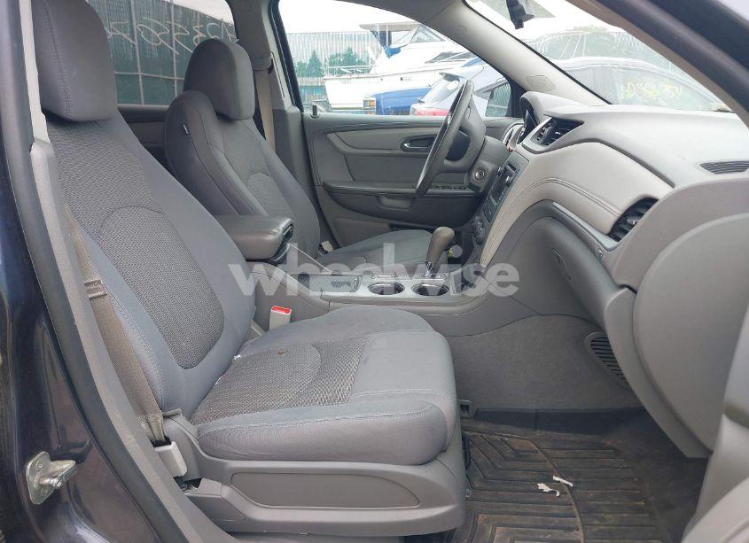 Photo 5 of 2014 Chevrolet Traverse LS (VIN 1GNKRFKD0EJ158364)