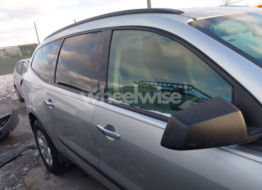 Photo 14 of 2014 Chevrolet Traverse LS (VIN 1GNKRFKD0EJ261638)