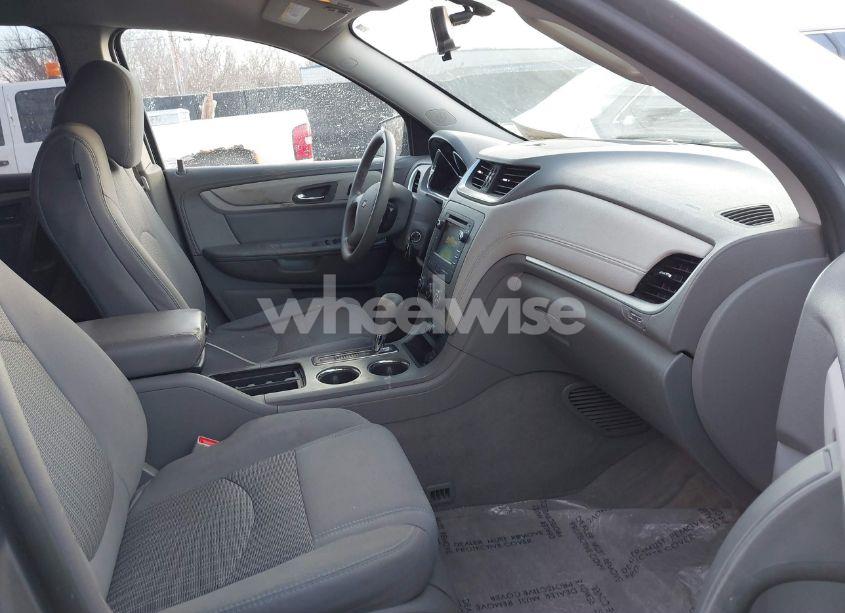 Photo 5 of 2014 Chevrolet Traverse LS (VIN 1GNKRFKD0EJ261638)