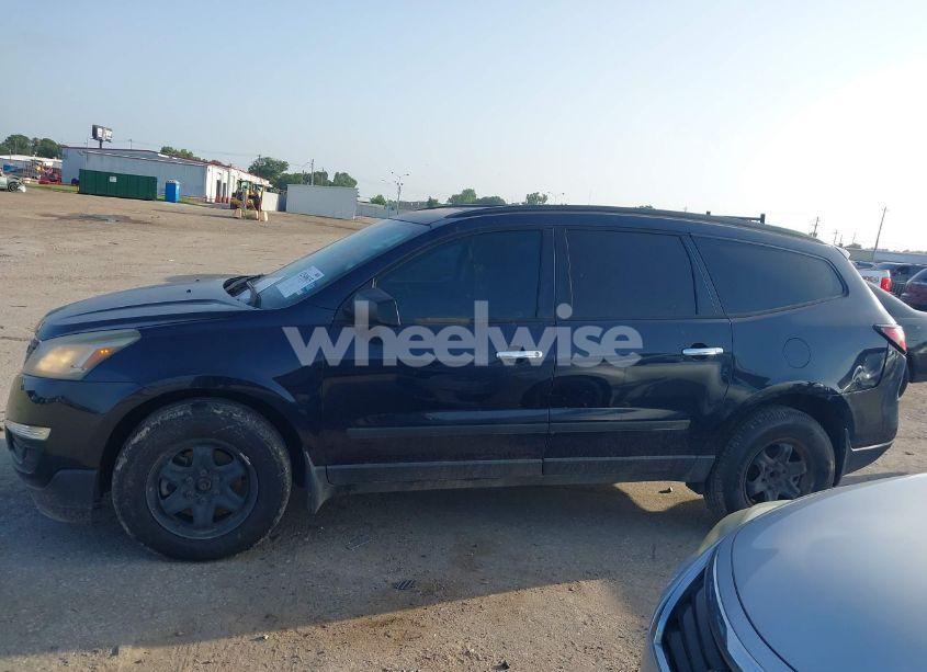 Photo 14 of 2016 Chevrolet Traverse LS (VIN 1GNKRFKD0GJ203600)