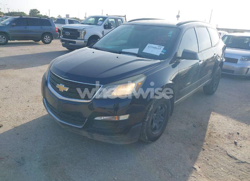 Photo 2 of 2016 Chevrolet Traverse LS (VIN 1GNKRFKD0GJ203600)