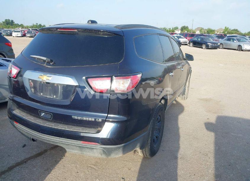 Photo 4 of 2016 Chevrolet Traverse LS (VIN 1GNKRFKD0GJ203600)