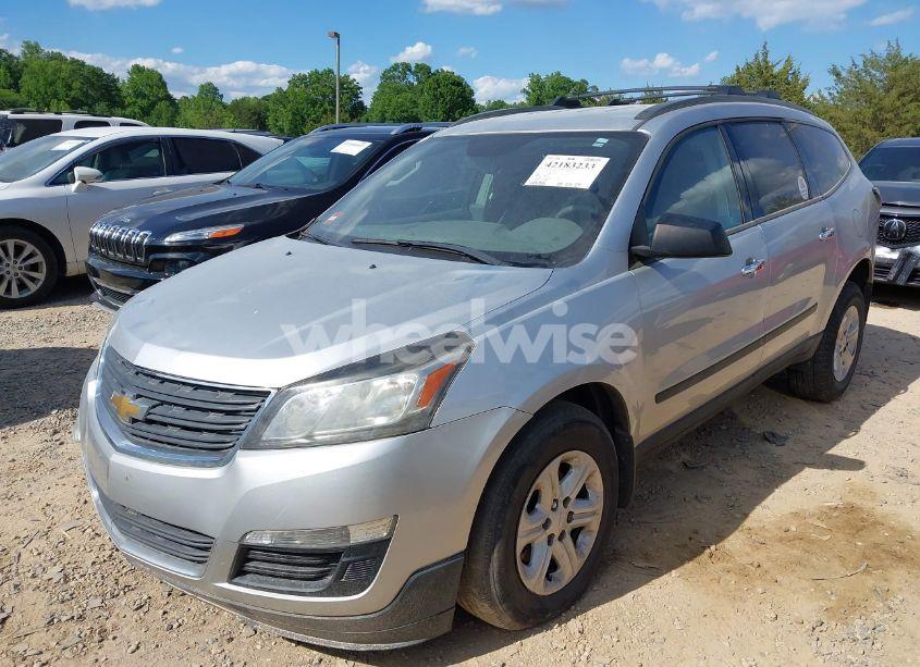 Photo 2 of 2016 Chevrolet Traverse LS (VIN 1GNKRFKD0GJ224561)