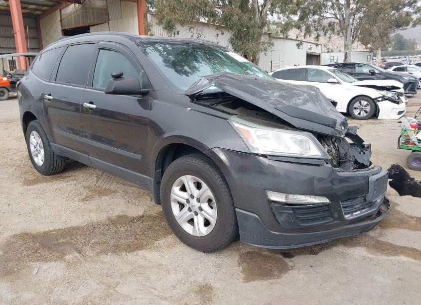 2017 Chevrolet Traverse LS (VIN 1GNKRFKD0HJ147059) main photo
