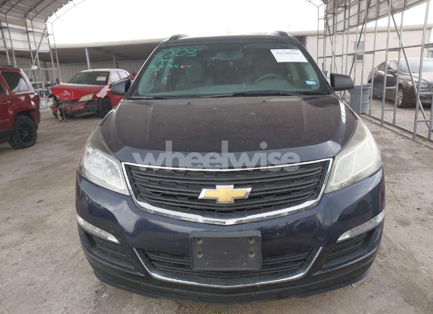 Photo 12 of 2017 Chevrolet Traverse LS (VIN 1GNKRFKD0HJ228286)
