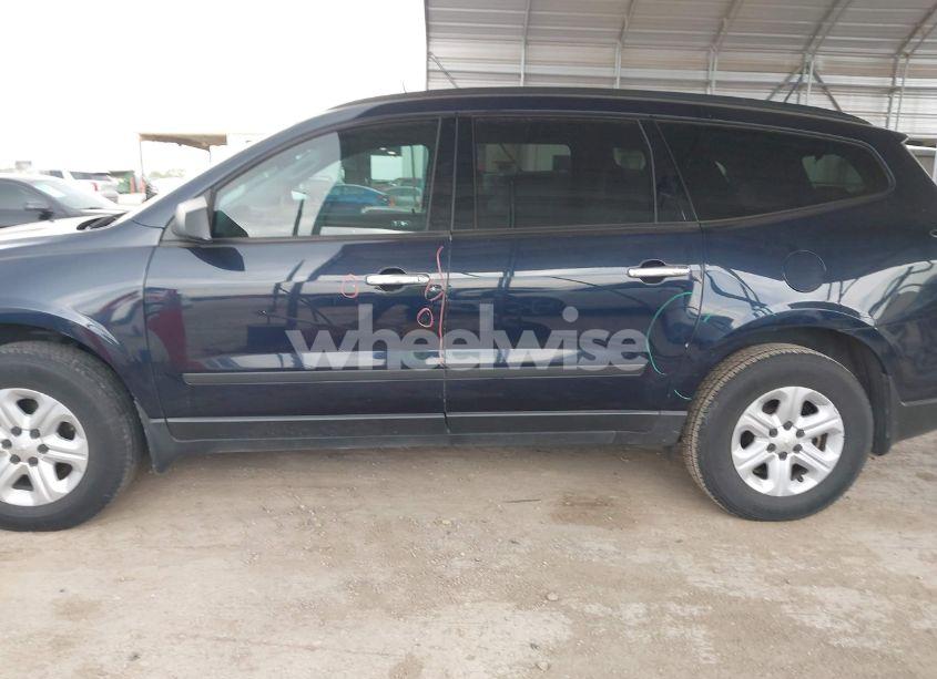 Photo 14 of 2017 Chevrolet Traverse LS (VIN 1GNKRFKD0HJ228286)