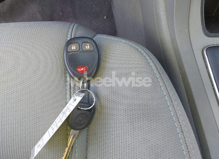 Photo 11 of 2017 Chevrolet Traverse LS (VIN 1GNKRFKD0HJ262549)