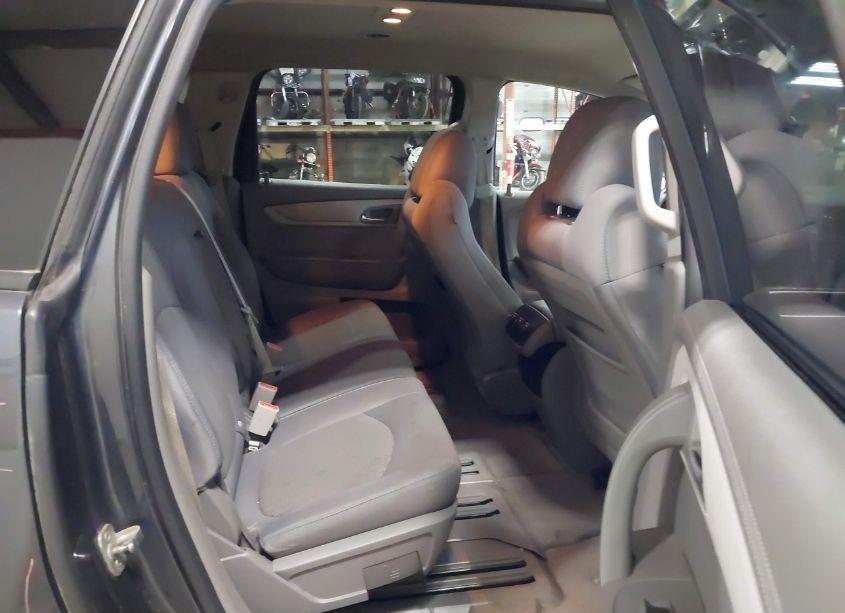 Photo 8 of 2013 Chevrolet Traverse LS (VIN 1GNKRFKD1DJ243938)