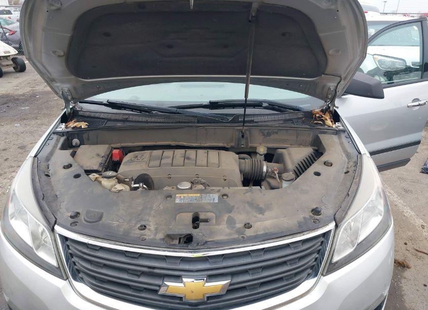 Photo 10 of 2016 Chevrolet Traverse LS (VIN 1GNKRFKD1GJ146212)