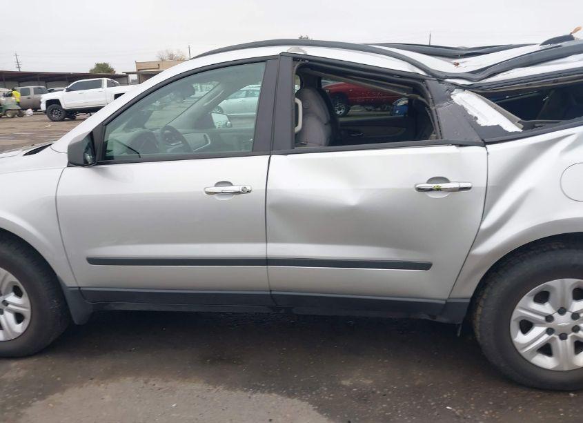 Photo 14 of 2016 Chevrolet Traverse LS (VIN 1GNKRFKD1GJ146212)